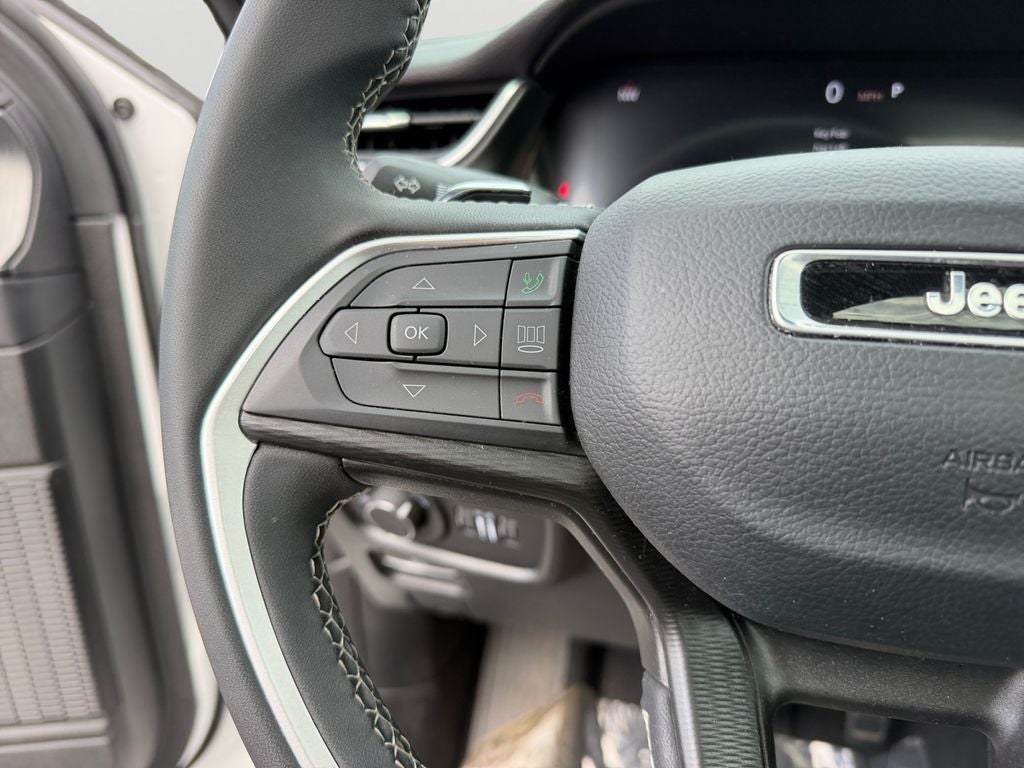 2025 Jeep Grand Cherokee Laredo X