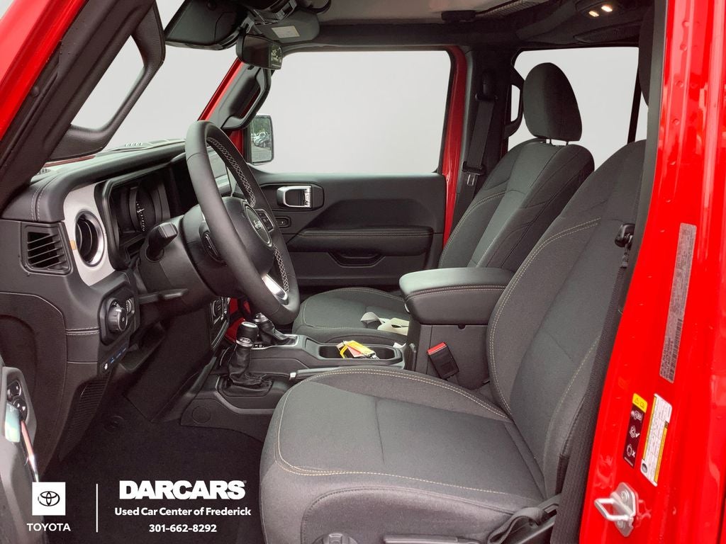 2025 Jeep Wrangler Sahara 4xe