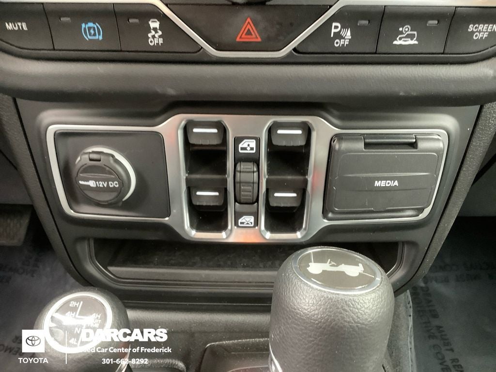 2025 Jeep Wrangler Sahara 4xe