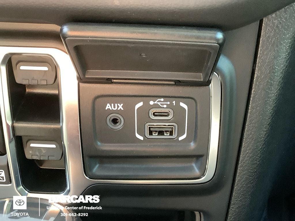 2025 Jeep Wrangler Sahara 4xe