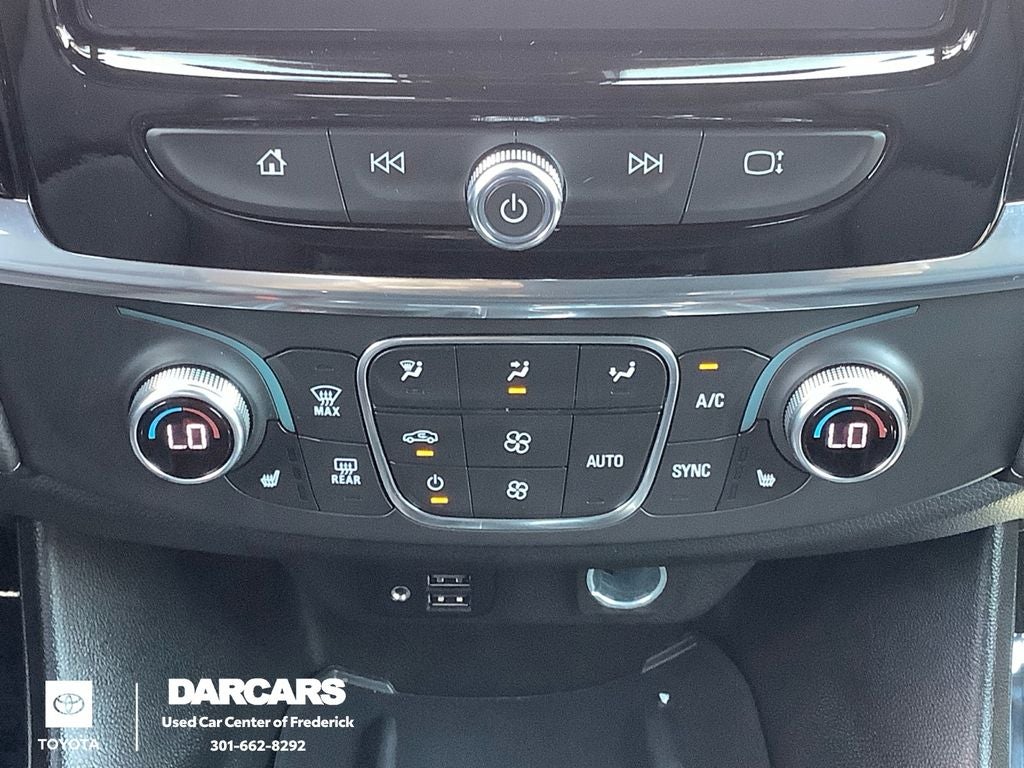 2023 Chevrolet Traverse LT Leather