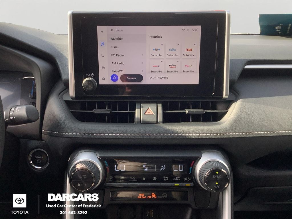 2025 Toyota RAV4 Hybrid XLE