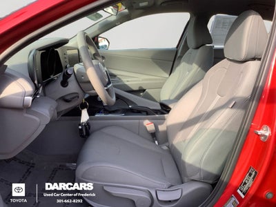 2023 Hyundai Elantra SE