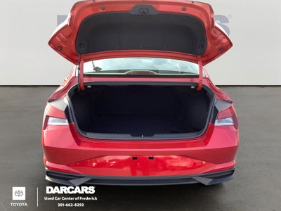 2023 Hyundai Elantra SE