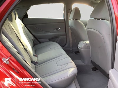 2023 Hyundai Elantra SE