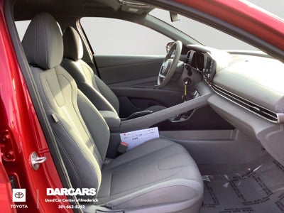 2023 Hyundai Elantra SE