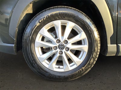 2023 Toyota Corolla Cross LE