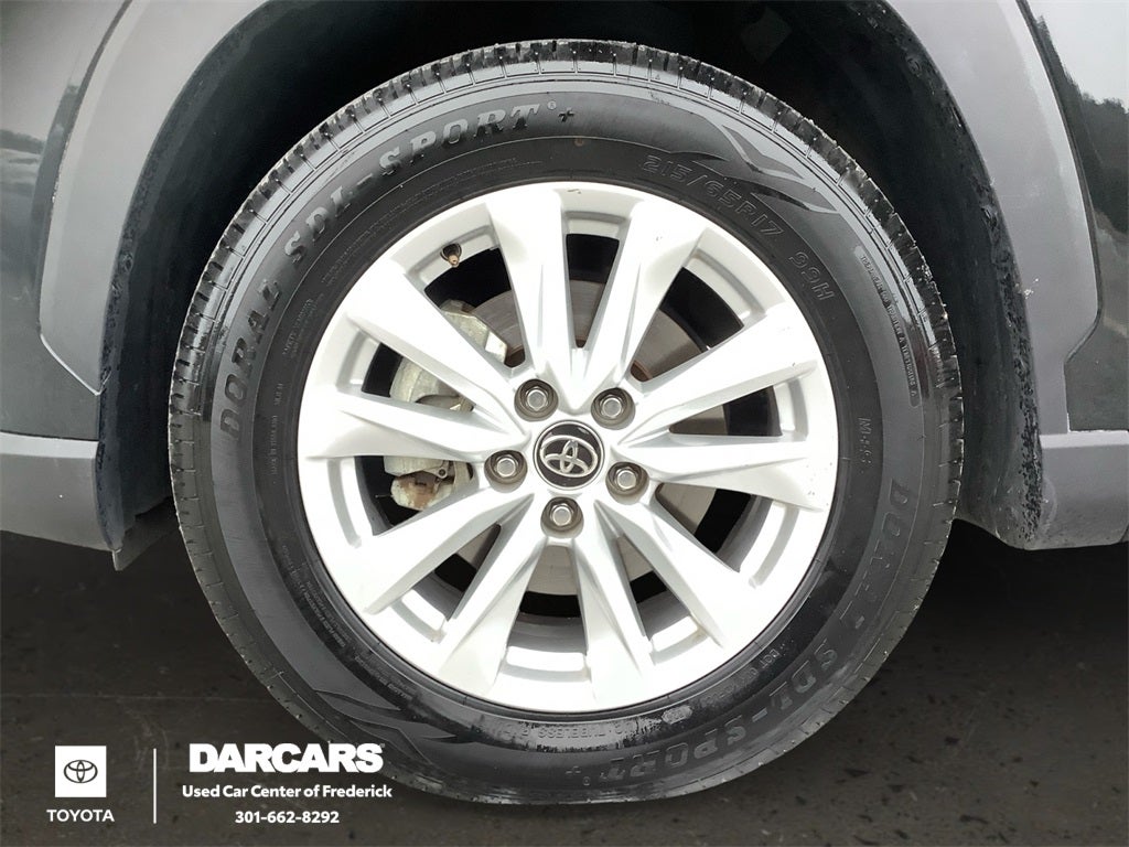 2024 Toyota Corolla Cross LE