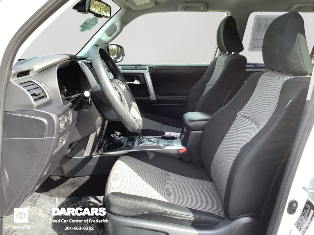 2024 Toyota 4Runner 3rd Row Seating SR5