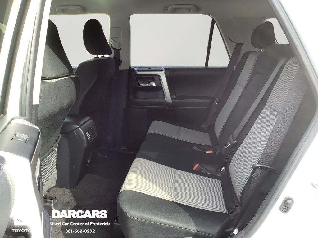 2024 Toyota 4Runner 3rd Row Seating SR5