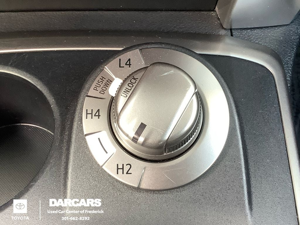 2024 Toyota 4Runner 3rd Row Seating SR5