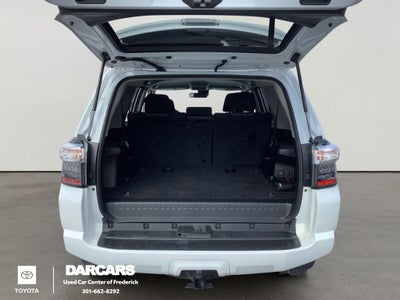 2024 Toyota 4Runner 3rd Row Seating SR5