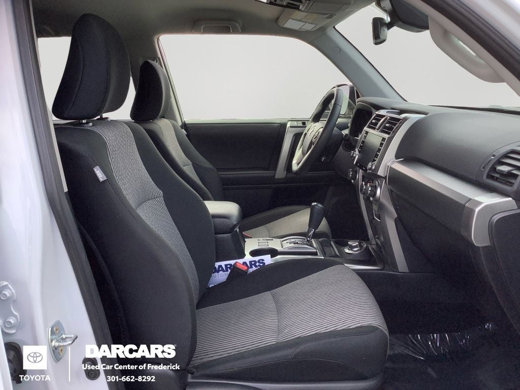 2024 Toyota 4Runner 3rd Row Seating SR5