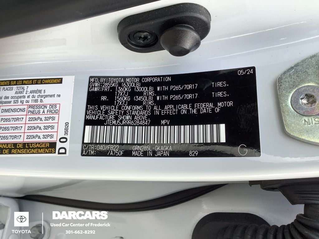 2024 Toyota 4Runner 3rd Row Seating SR5