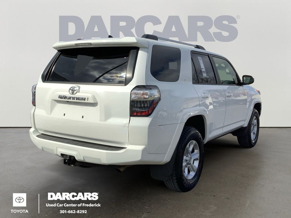 2024 Toyota 4Runner 3rd Row Seating SR5