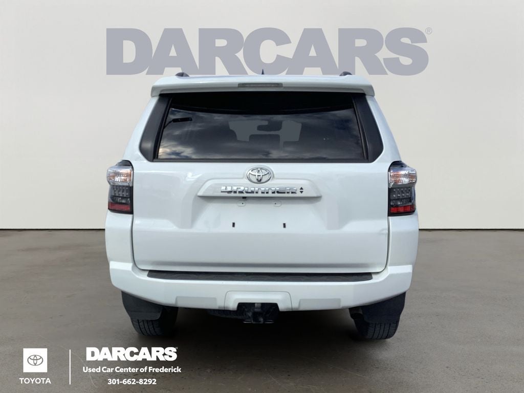 2024 Toyota 4Runner 3rd Row Seating SR5