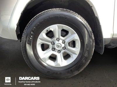 2024 Toyota 4Runner 3rd Row Seating SR5