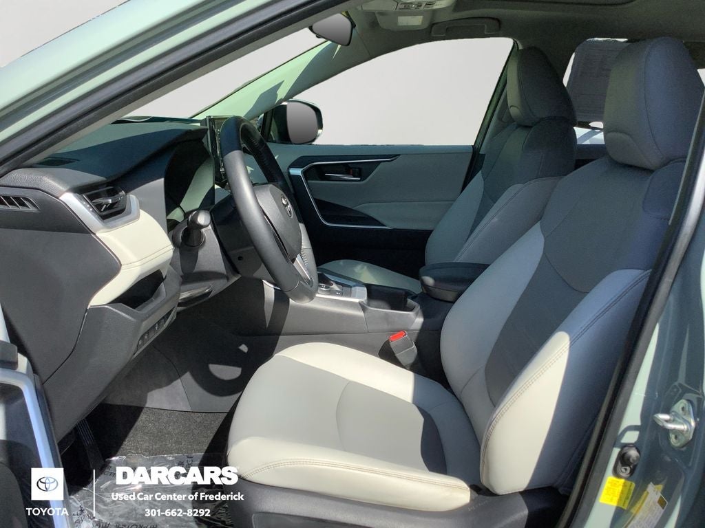 2022 Toyota RAV4 Hybrid XLE Premium