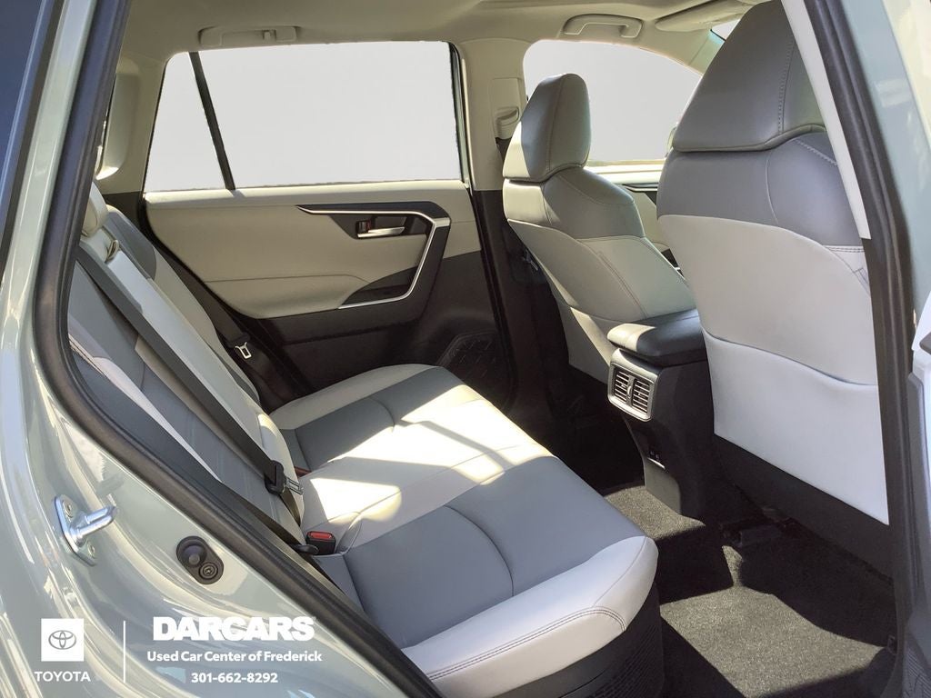 2022 Toyota RAV4 Hybrid XLE Premium