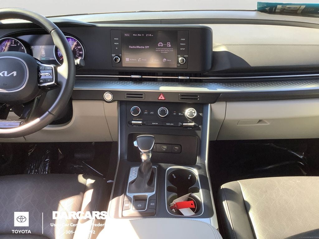 2024 Kia Carnival LX