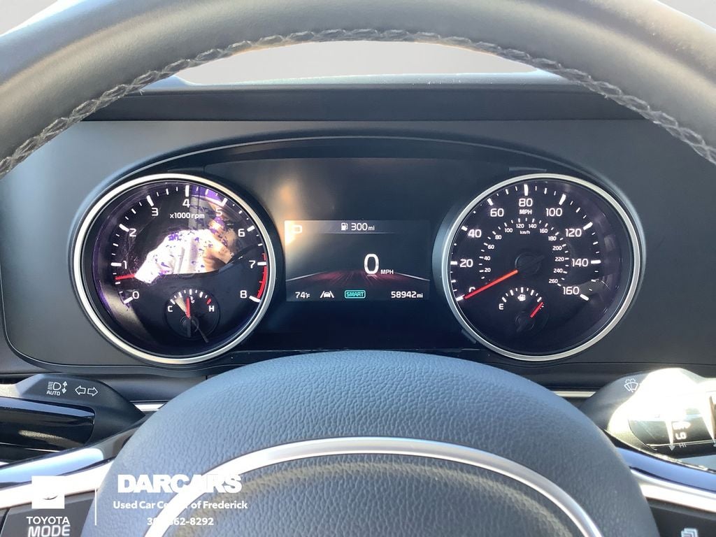 2024 Kia Carnival LX