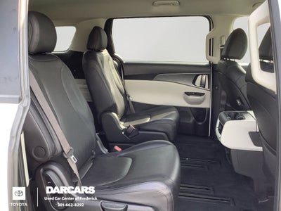 2024 Kia Carnival LX