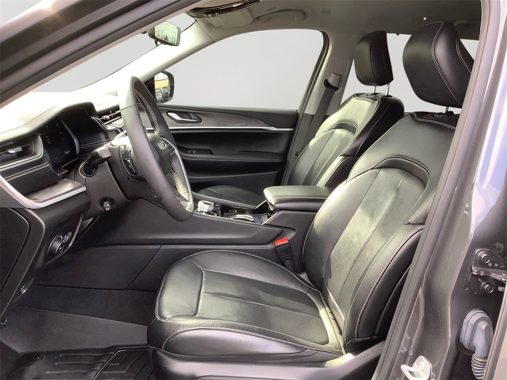 2023 Jeep Grand Cherokee L Black Appearance Pkg Limited