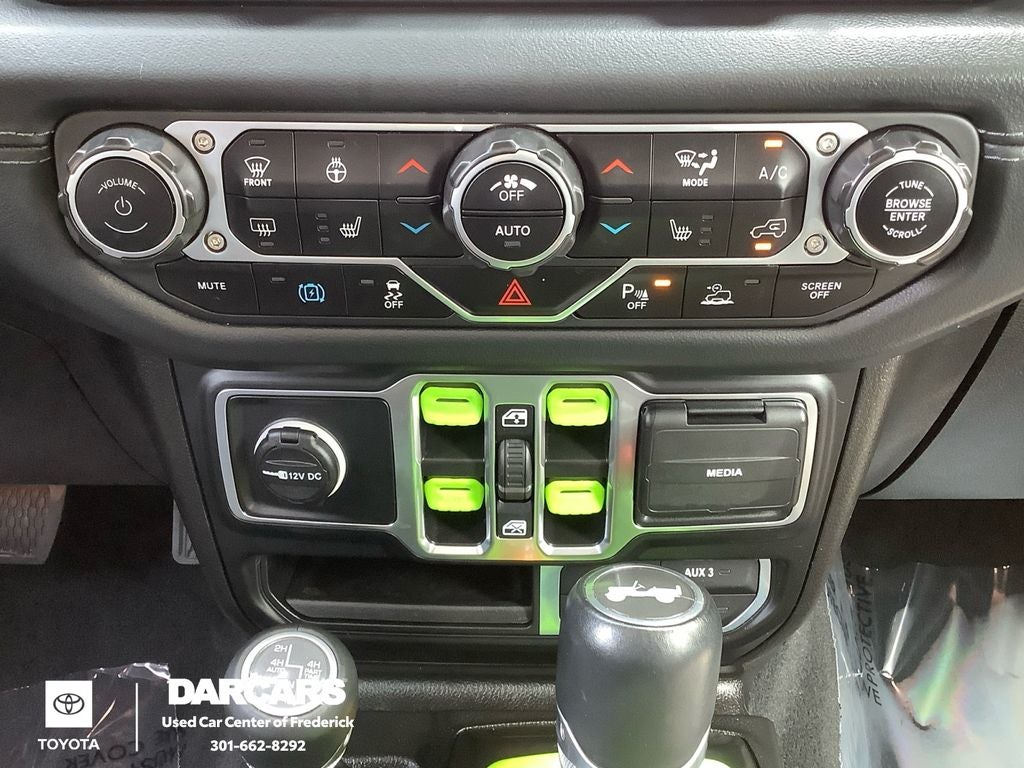 2024 Jeep Wrangler Sahara 4xe