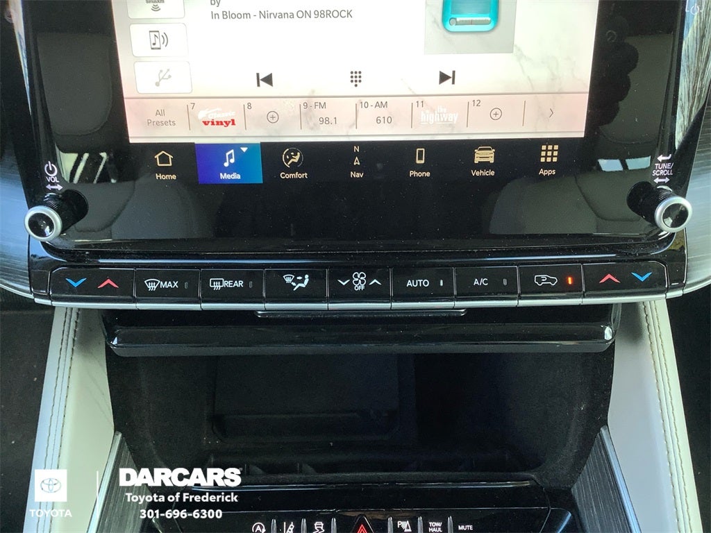 2023 Jeep Wagoneer Series III