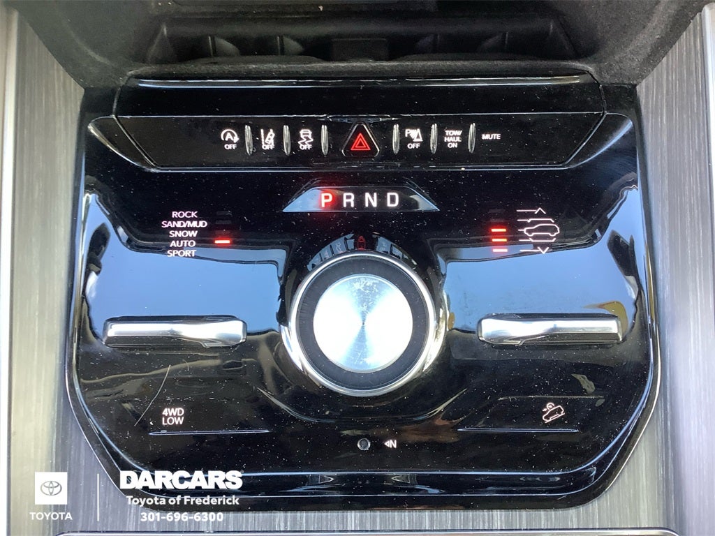 2023 Jeep Wagoneer Series III