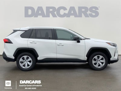 2025 Toyota RAV4 LE