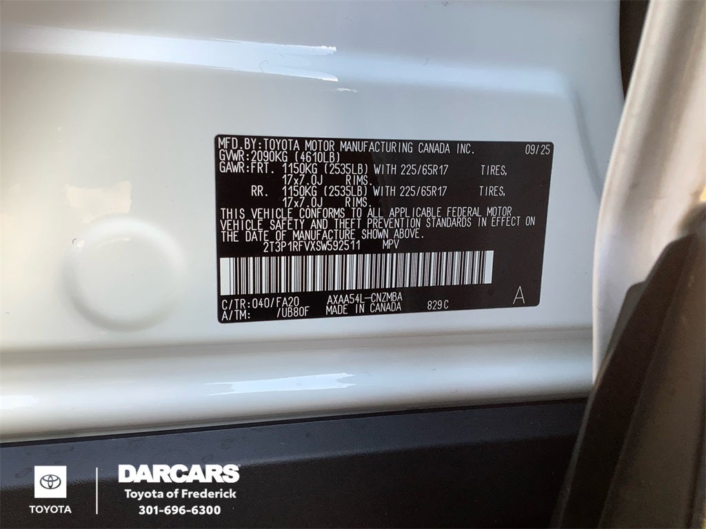 2025 Toyota RAV4 XLE