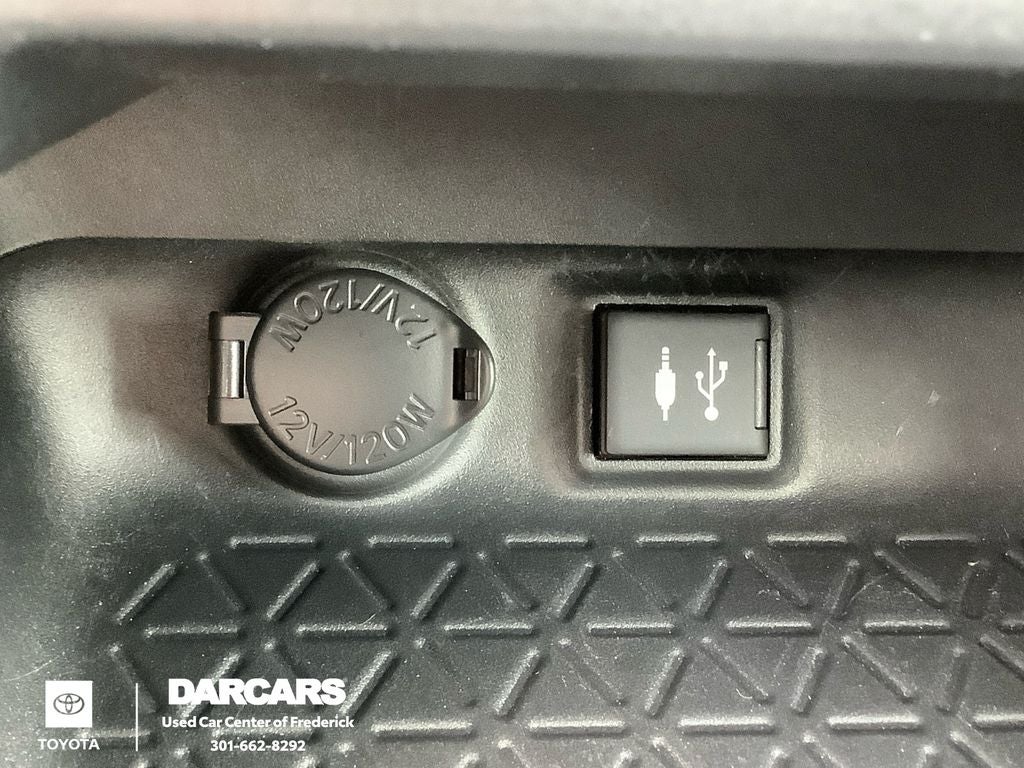 2019 Toyota RAV4 Hybrid XLE
