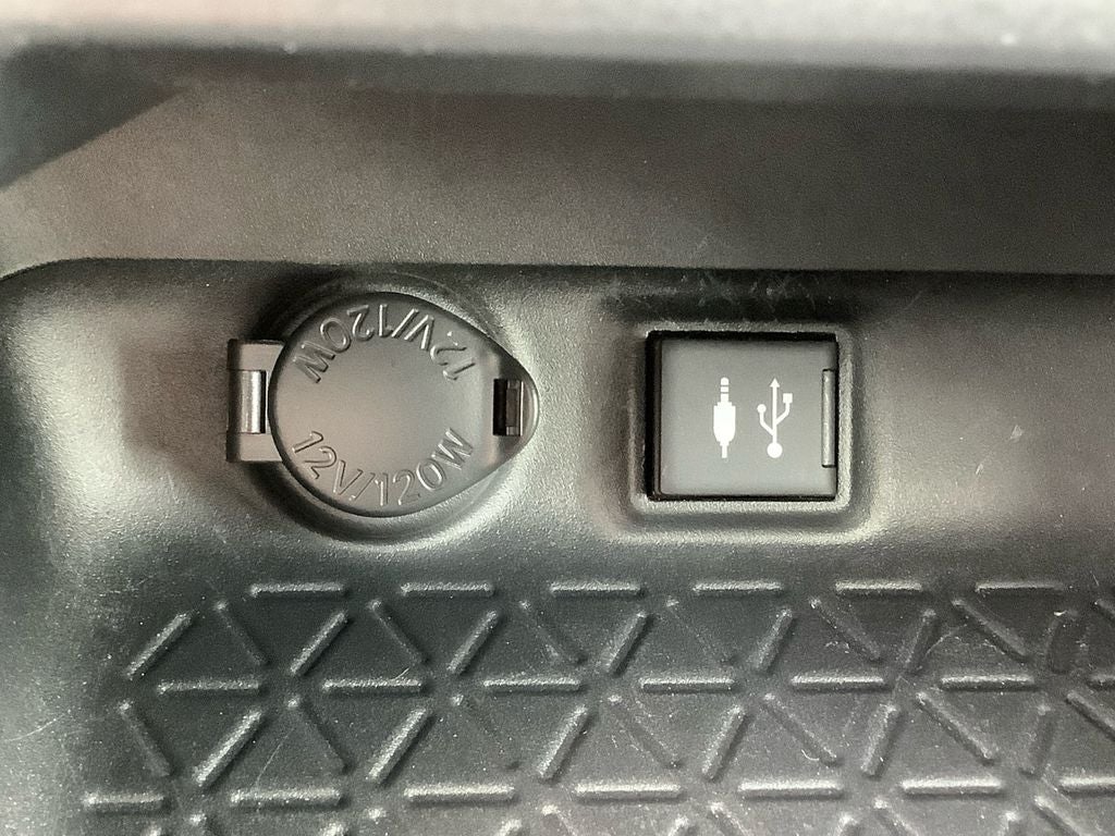 2019 Toyota RAV4 Hybrid XLE