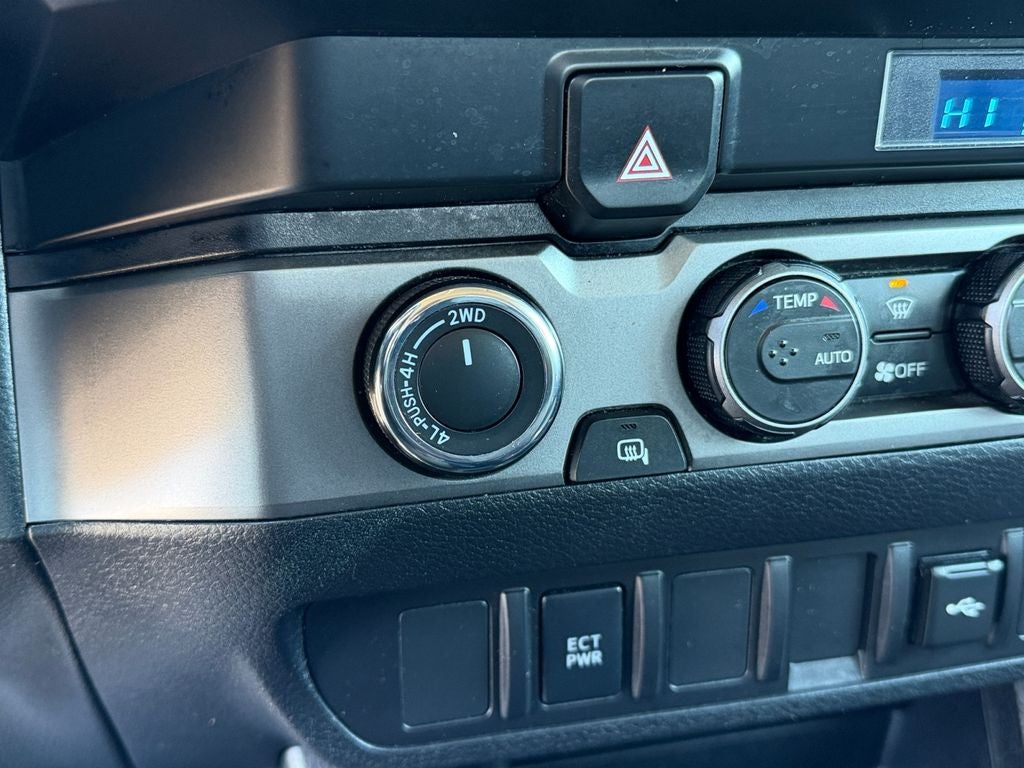 2022 Toyota Tacoma SR V6