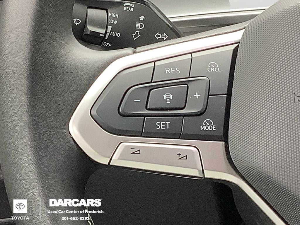 2025 Volkswagen Tiguan 2.0T SE