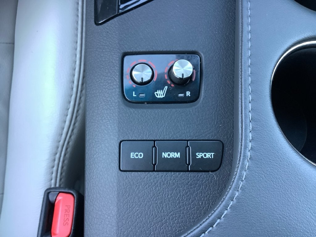 2017 Toyota Avalon XLE