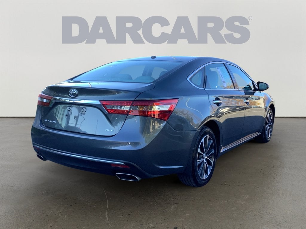 2017 Toyota Avalon XLE