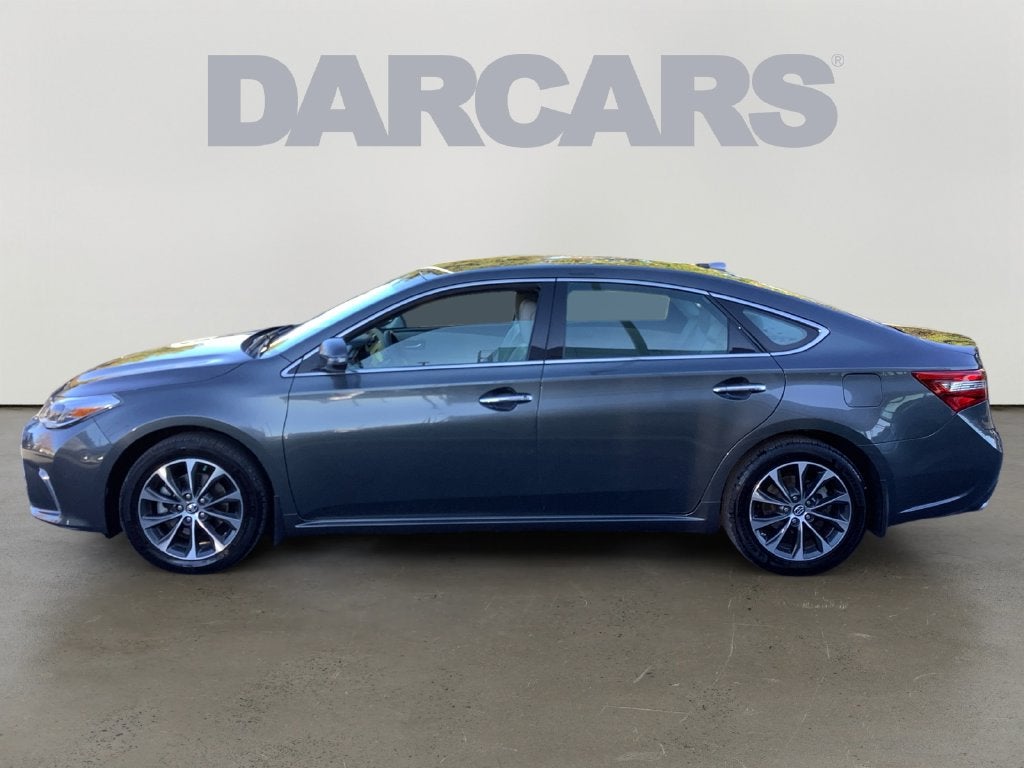 2017 Toyota Avalon XLE