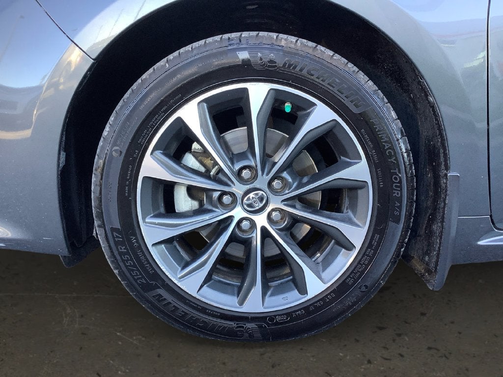 2017 Toyota Avalon XLE