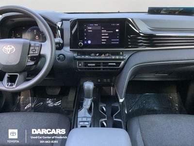 2025 Toyota Camry LE