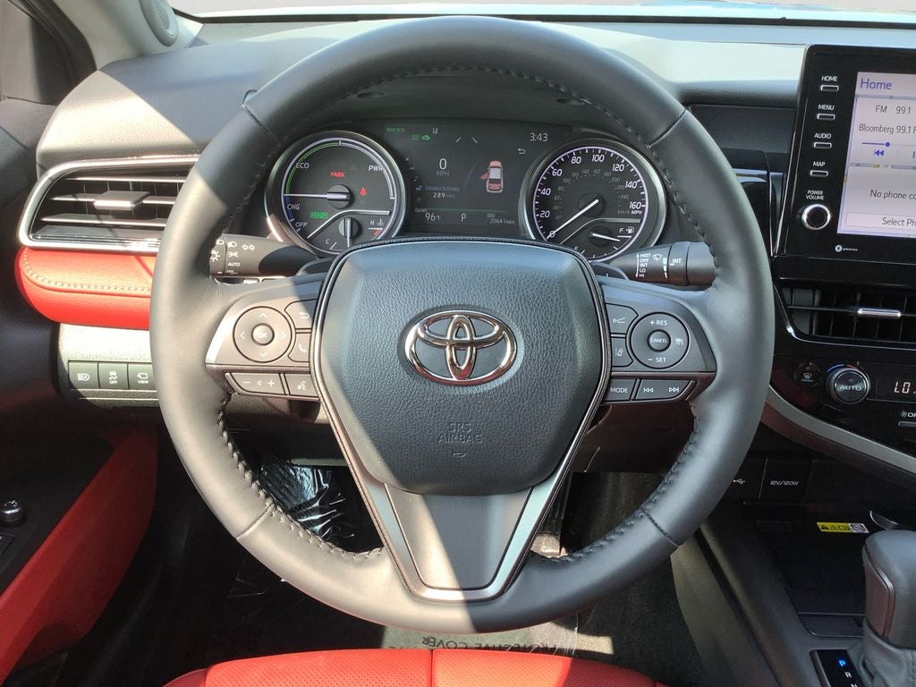2022 Toyota Camry Hybrid XSE