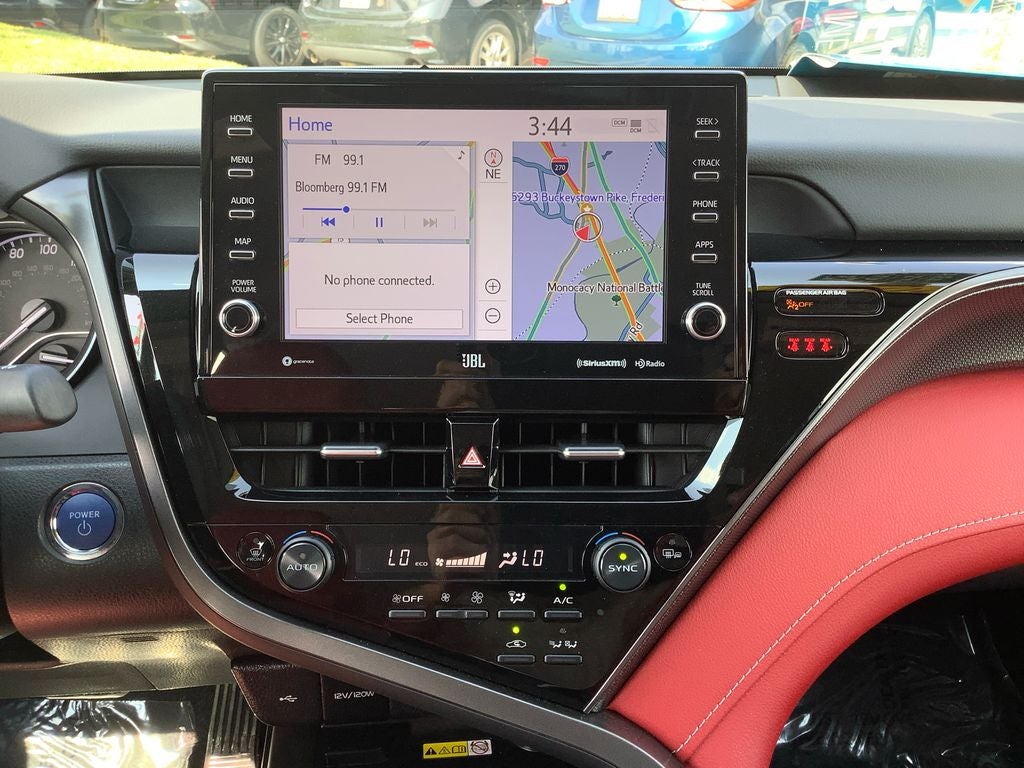 2022 Toyota Camry Hybrid XSE
