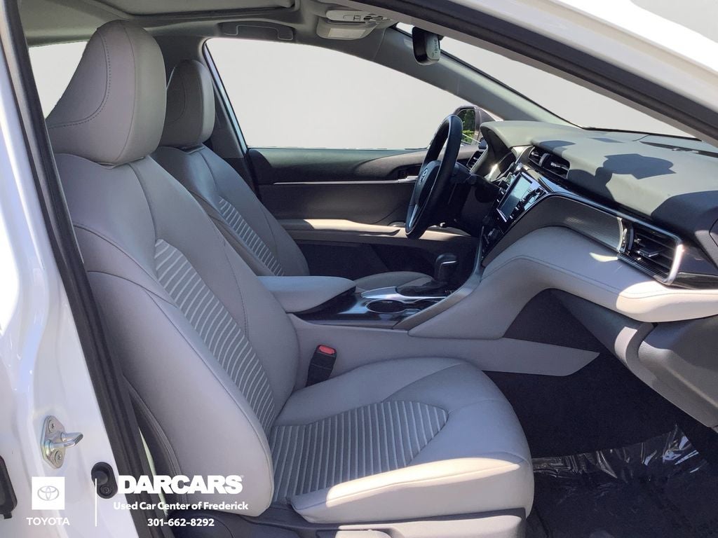 2020 Toyota Camry SE