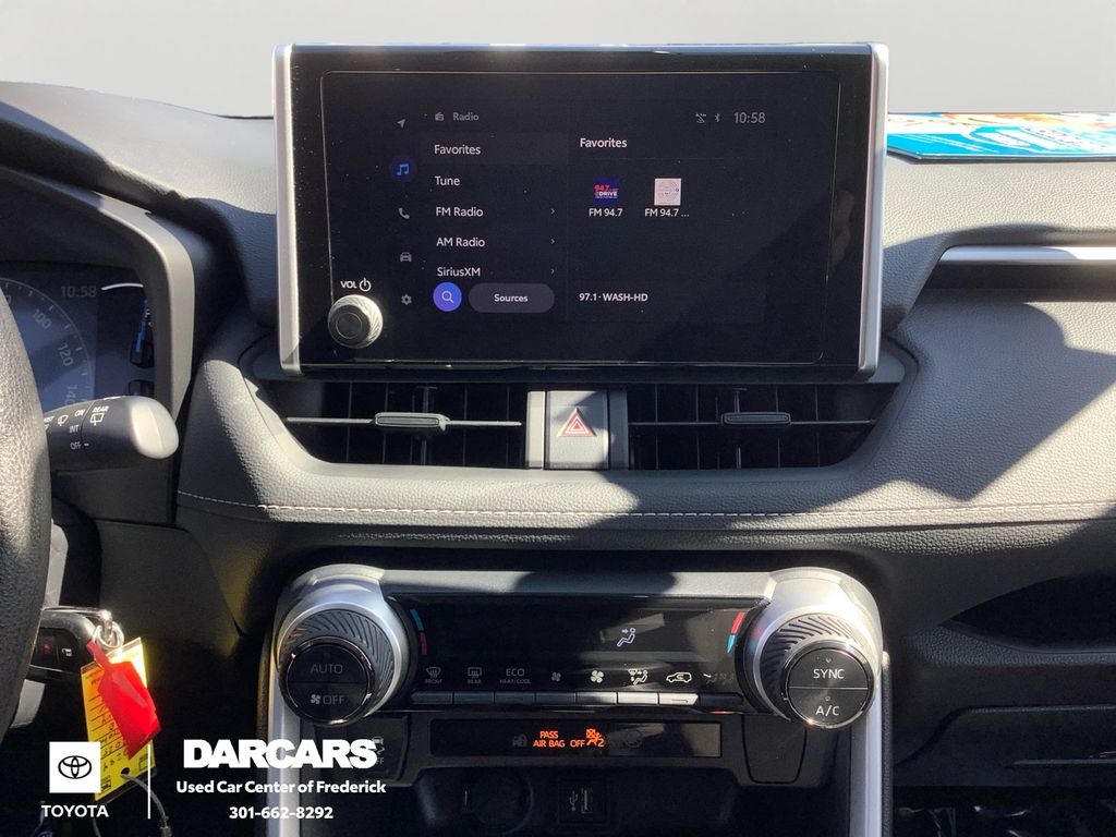 2025 Toyota RAV4 Hybrid LE