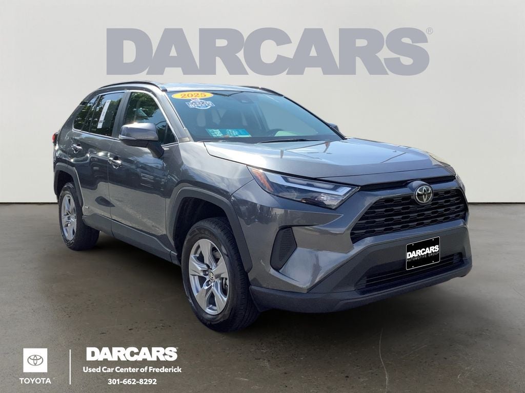 2025 Toyota RAV4 Hybrid XLE