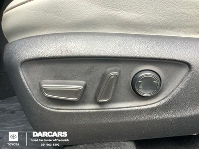 2022 Toyota Highlander Hybrid Bronze Edition