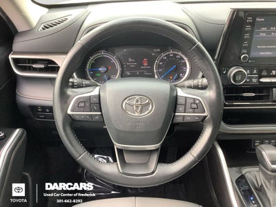 2022 Toyota Highlander Hybrid Bronze Edition