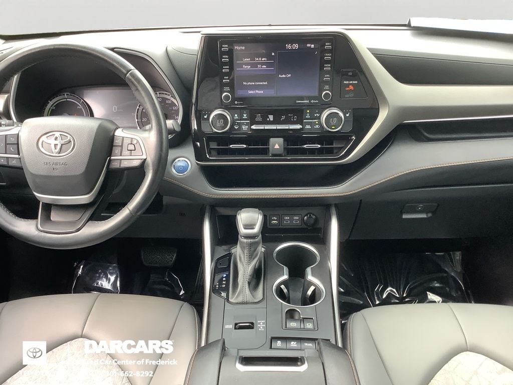 2022 Toyota Highlander Hybrid Bronze Edition