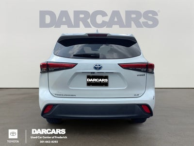 2022 Toyota Highlander Hybrid Bronze Edition